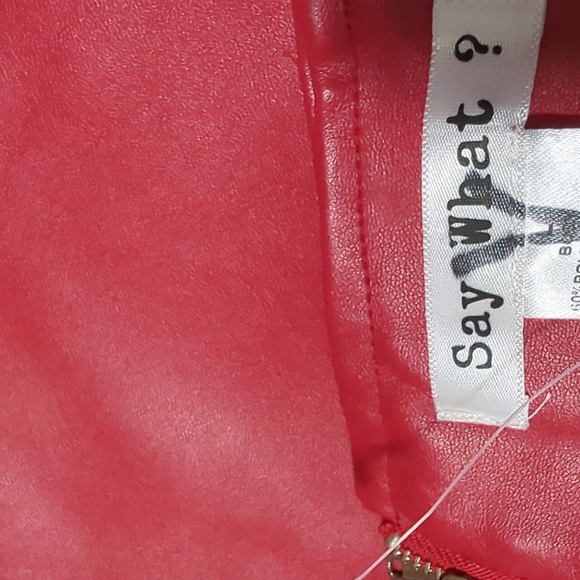 🌺Faux Leather Skirt Red Zipper on Back Size Large NWOT - Picture 11 of 11